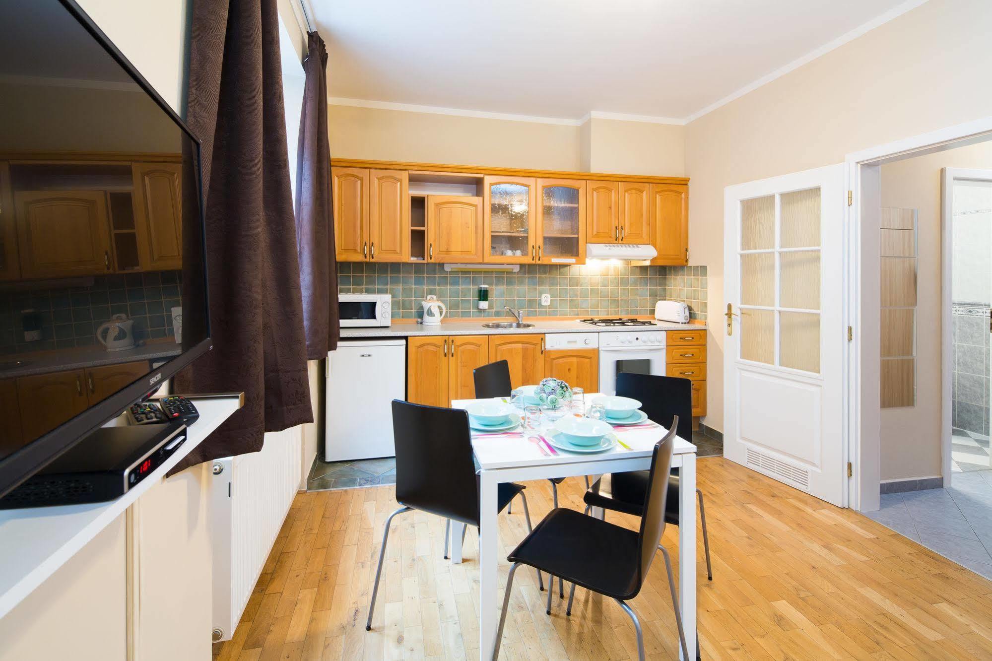 Picasso Apartments Prague Ngoại thất bức ảnh