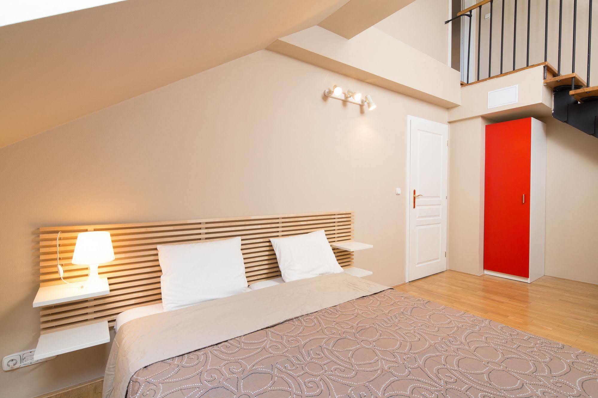 Picasso Apartments Prague Ngoại thất bức ảnh